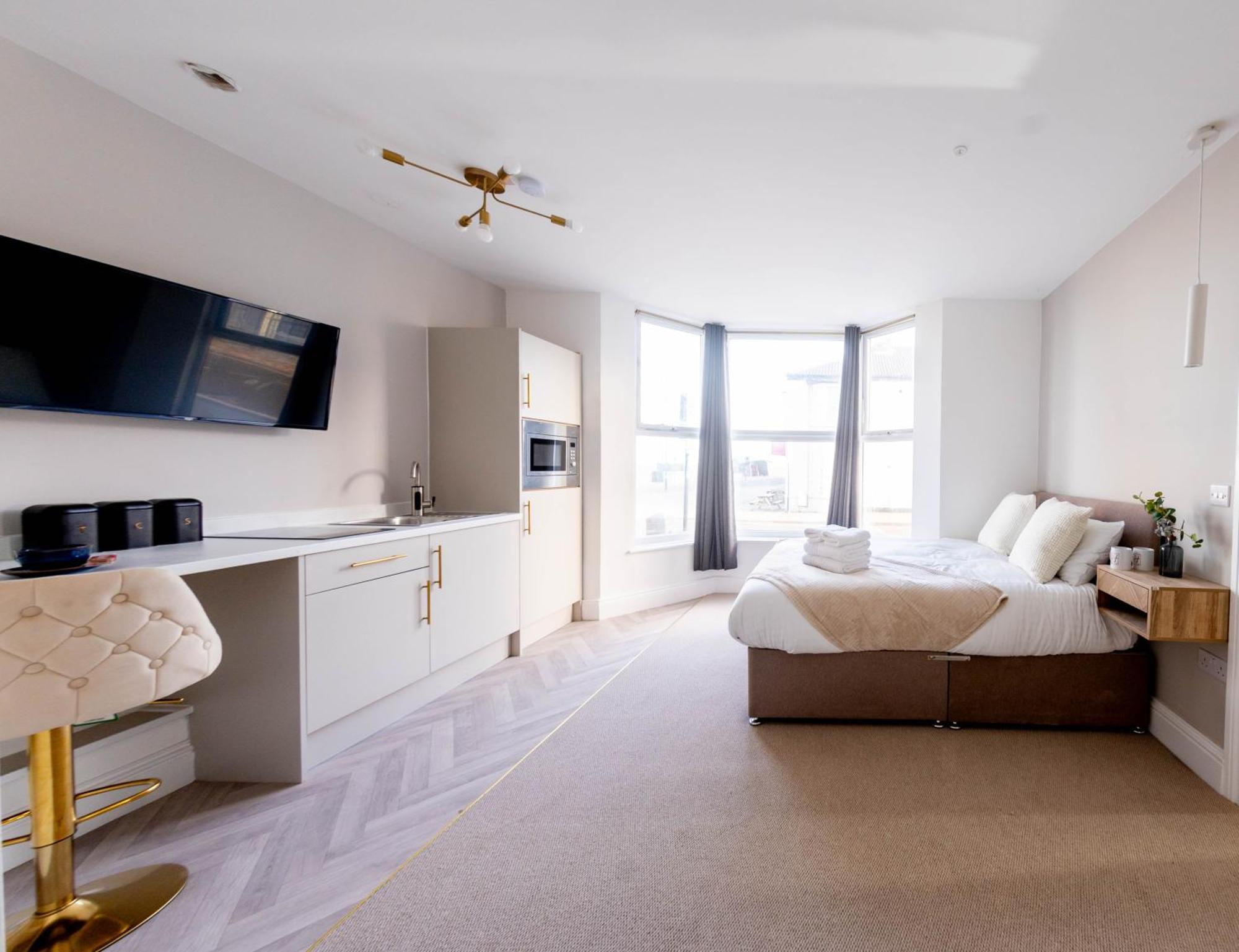 Aparthotel Bowles *